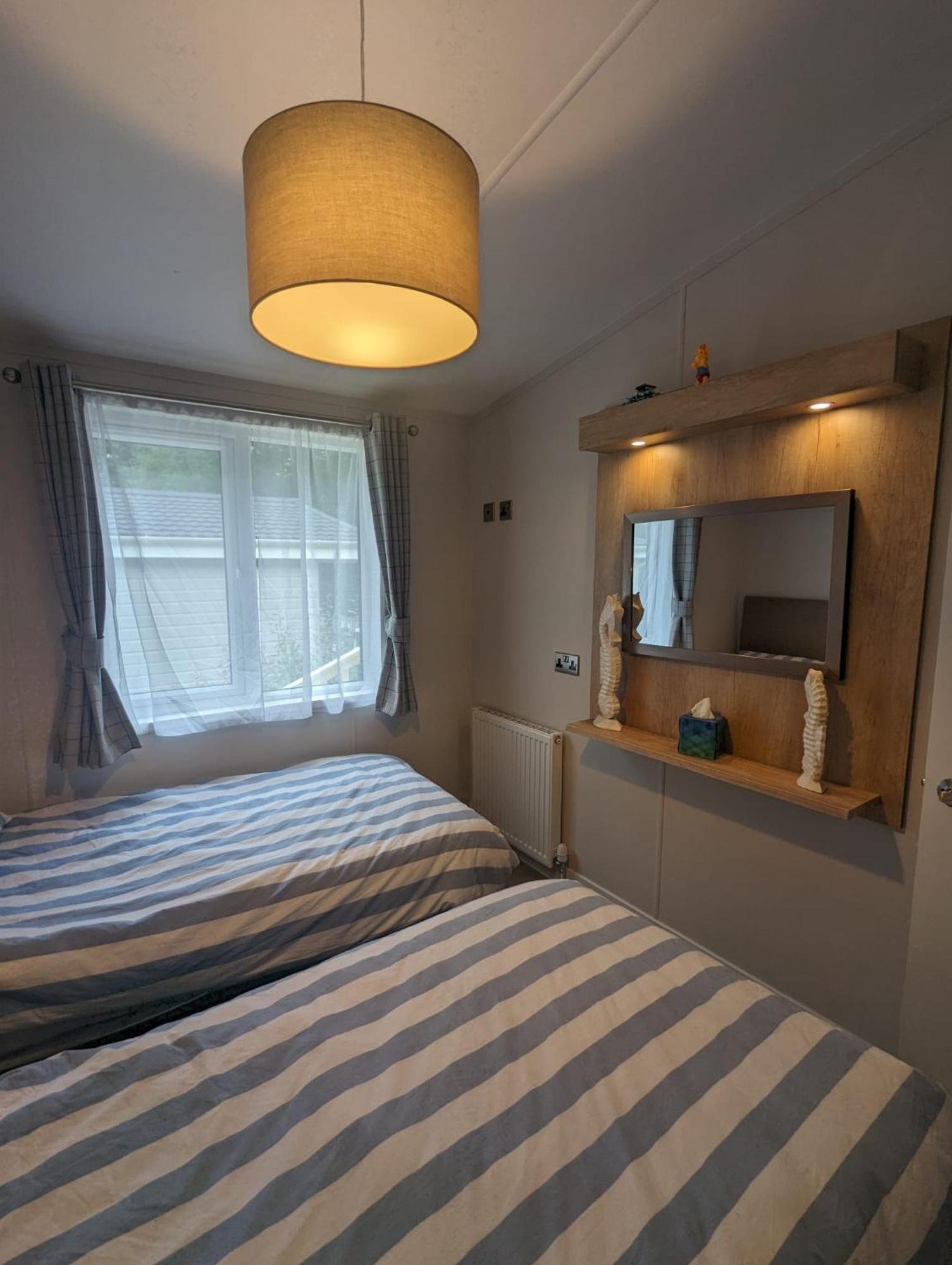 Luxury Stunning Sensation Lodge On 5 Star Shorefield Country Park New Forest Entertainment And Leisure Passes Included Milford on Sea Exterior photo